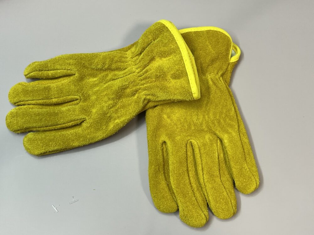 ワークマン・東和コーポレーション【The Field Glove】キャンプにオススメな柔らかい革手袋 | CAMP SHIFT